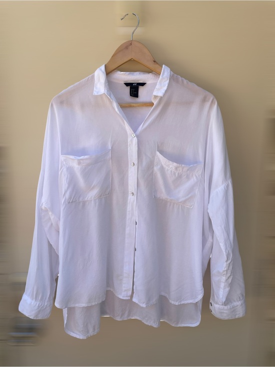 H&M Tops - H&M White Long-Sleeve Button-Up Shirt Sz 6